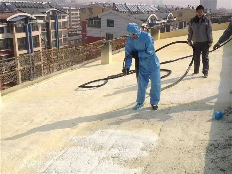 盛杰保溫材料講解：聚氨酯樓頂保溫標準要求要注意什么？